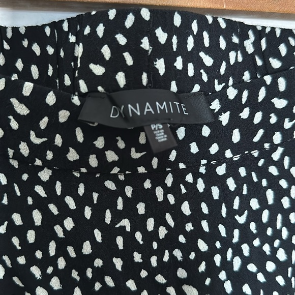 Dynamite Black and White “dotted” Flowy Skirt - Picture 7 of 8